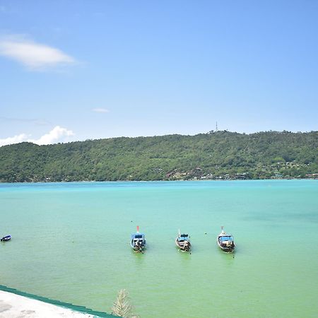 Phi Phi Beach Front Resort Bagian luar foto